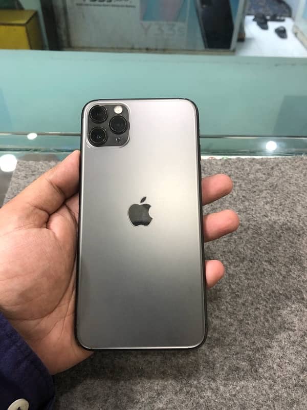 Iphone 11 pro max 256 gb non PTA jv 76% battery 2