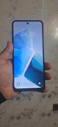 Infinix Hot 30 play 4+64gb