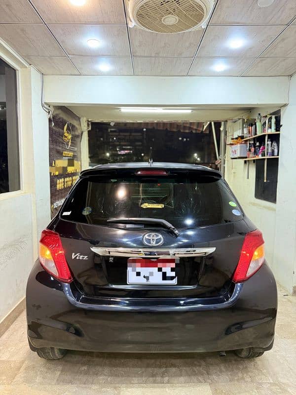 Toyota Vitz 2014 4