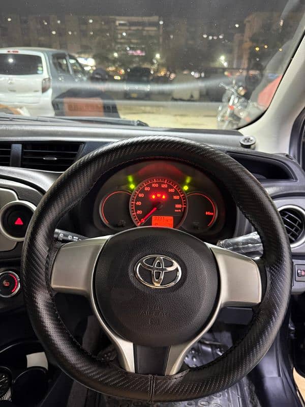 Toyota Vitz 2014 9