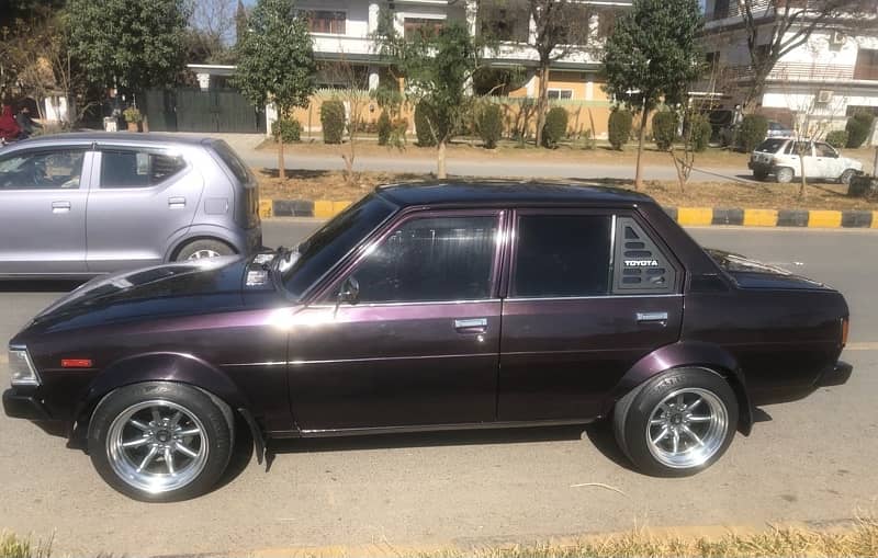 Toyota Corolla 1982 3