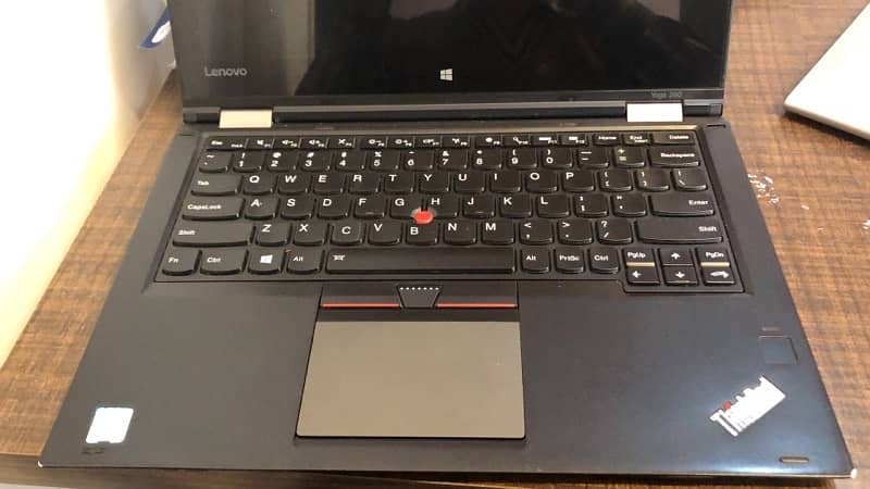 LENOVO Yoga 260 1