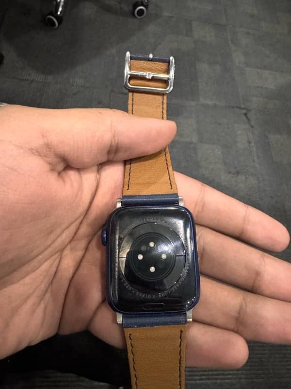 Apple Watch Series 6 44mm 7