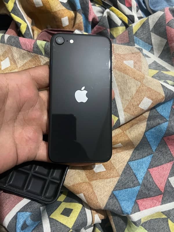 IPHONE SE 2 BRAND NEW CONDITION 2