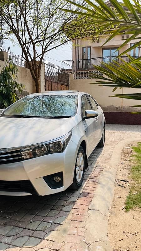 Toyota Altis Grande 2017 3