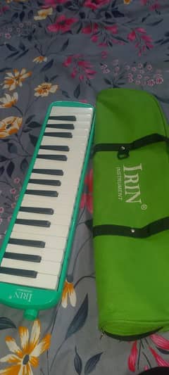 37 keys Melodica