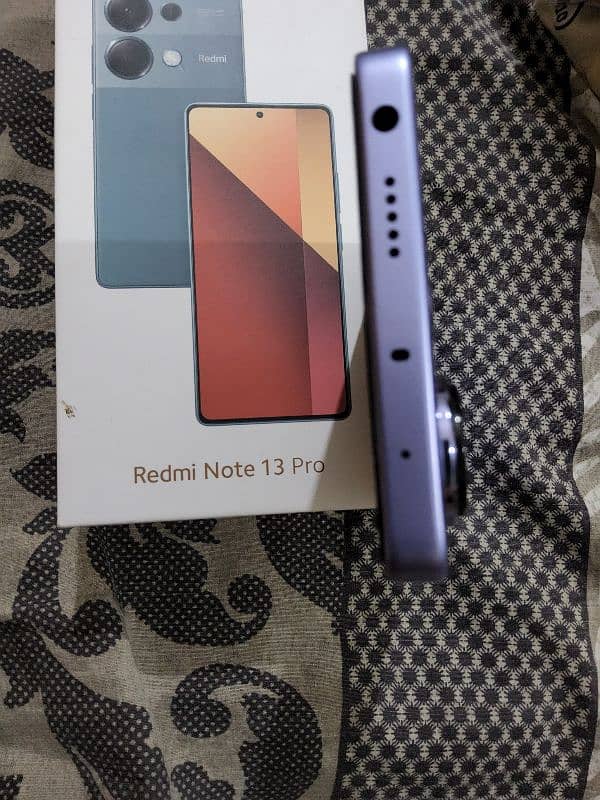 redmi note 13 pro 8/256 WITH ALL accessories 10/10 one month used 3