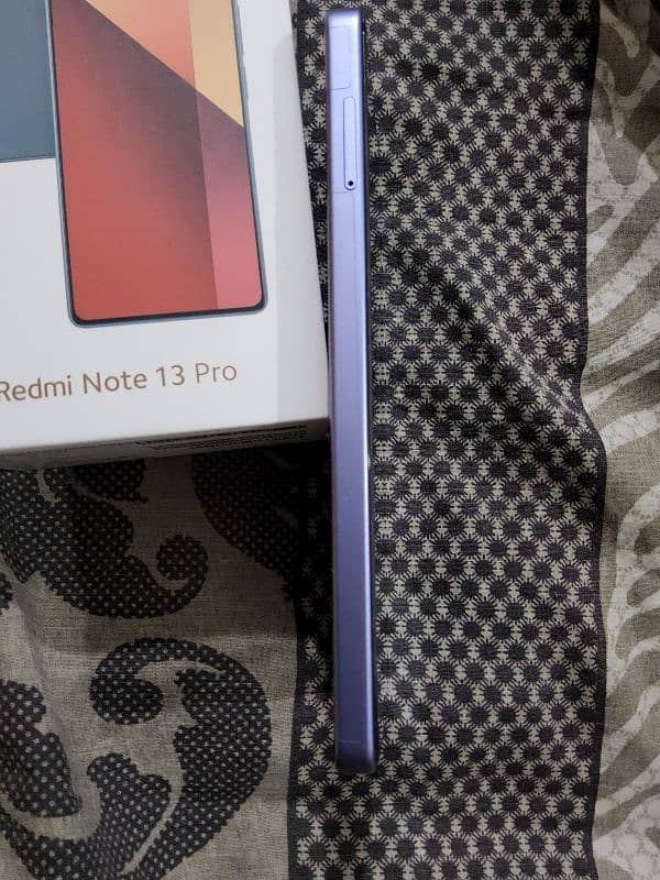 redmi note 13 pro 8/256 WITH ALL accessories 10/10 one month used 5