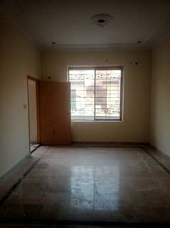 5 Marla Upper Portion For Rent in sabzazar scheme In Hot location for small Family Fori Rabta keray