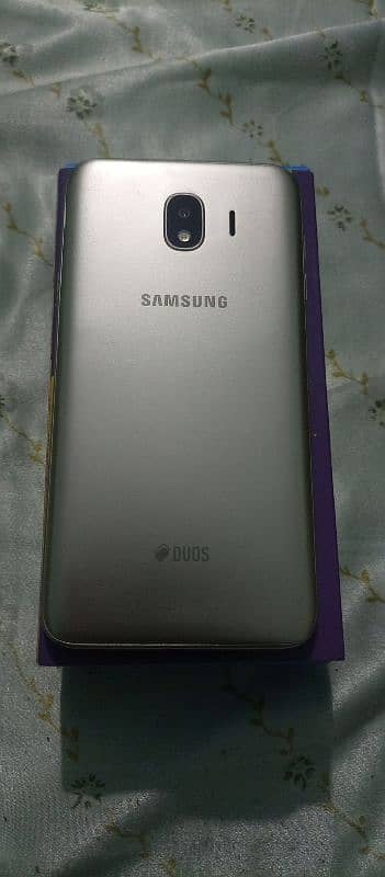 Samsung Galaxy j4 16GB, with box (in new condition) 1