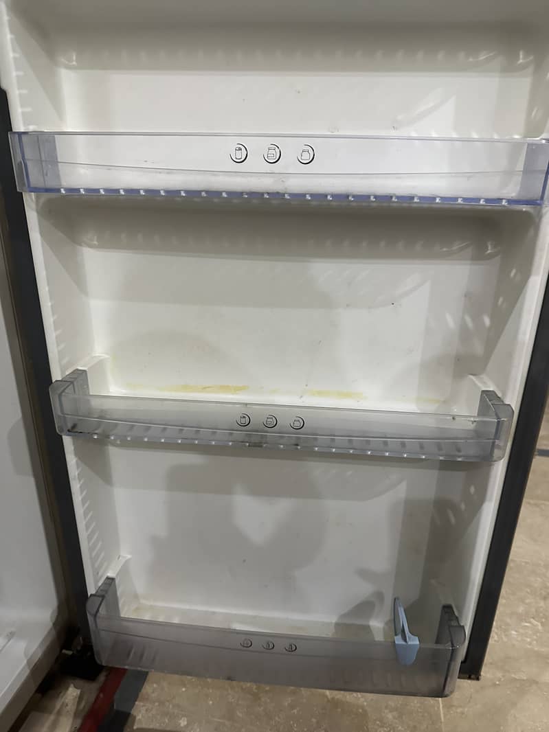 Haier Fridge New Condition 3