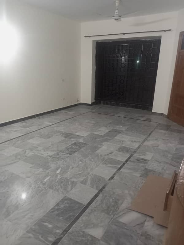 Ground portion for rent in g-11 3