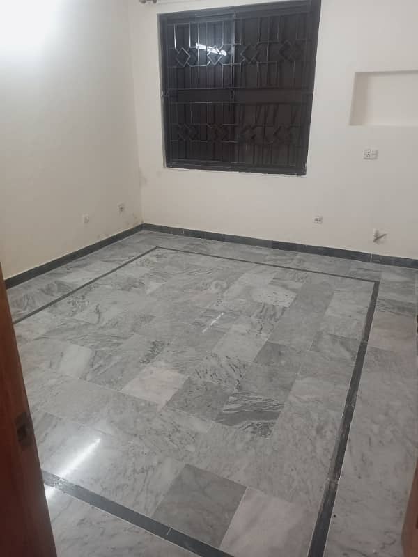 Ground portion for rent in g-11 10