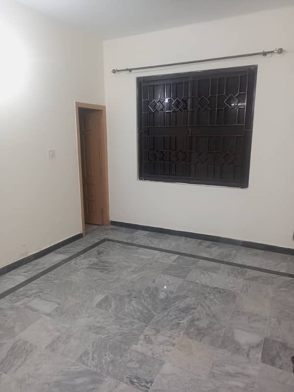 Ground portion for rent in g-11 14