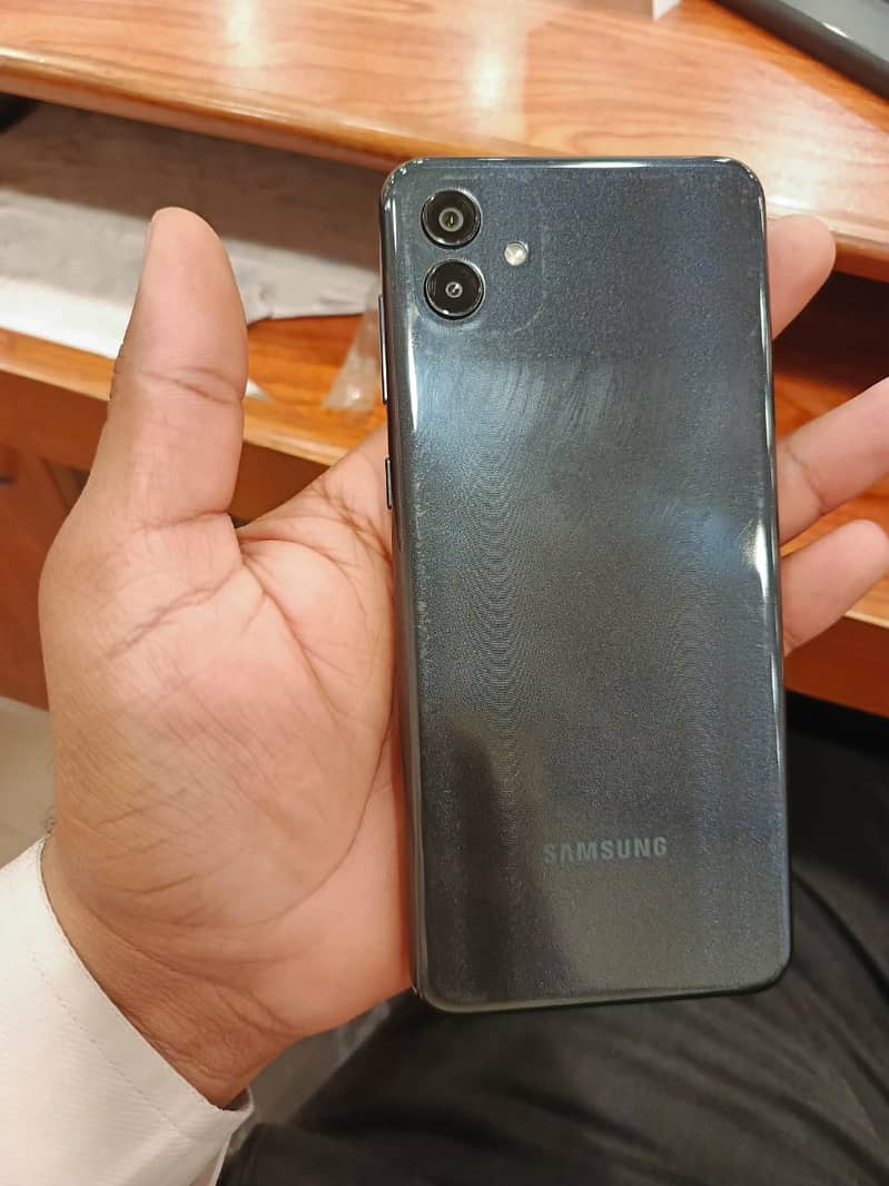 Samsung Galaxy A04 9