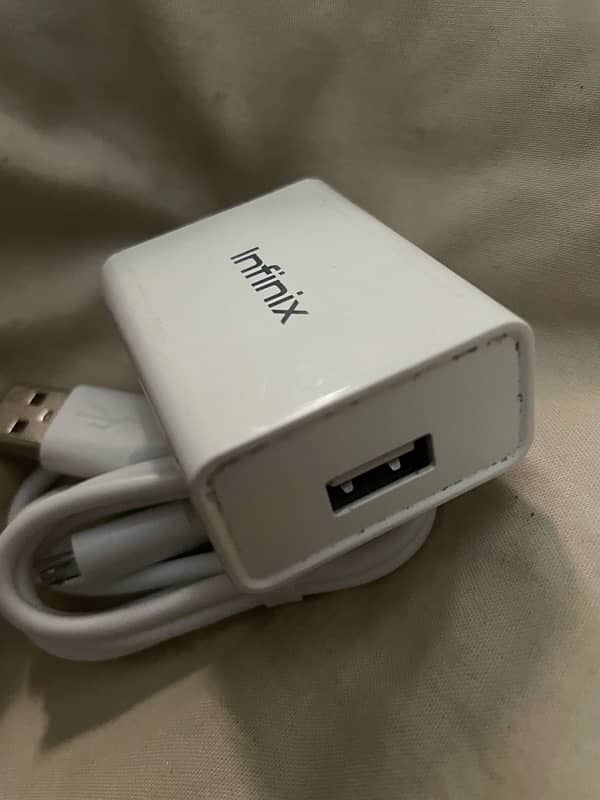 Tecno,infinix ka 100% original 18w box pulled charger hy 3