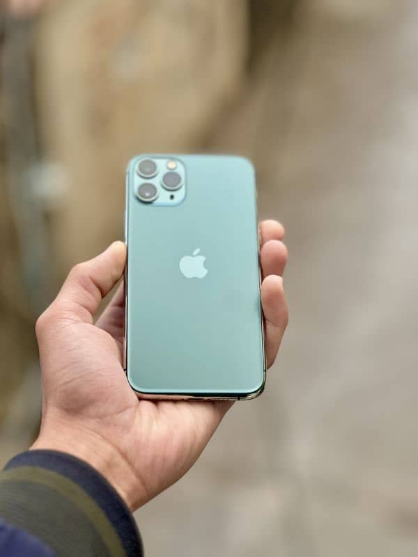 IPHONE 11 PRO 2