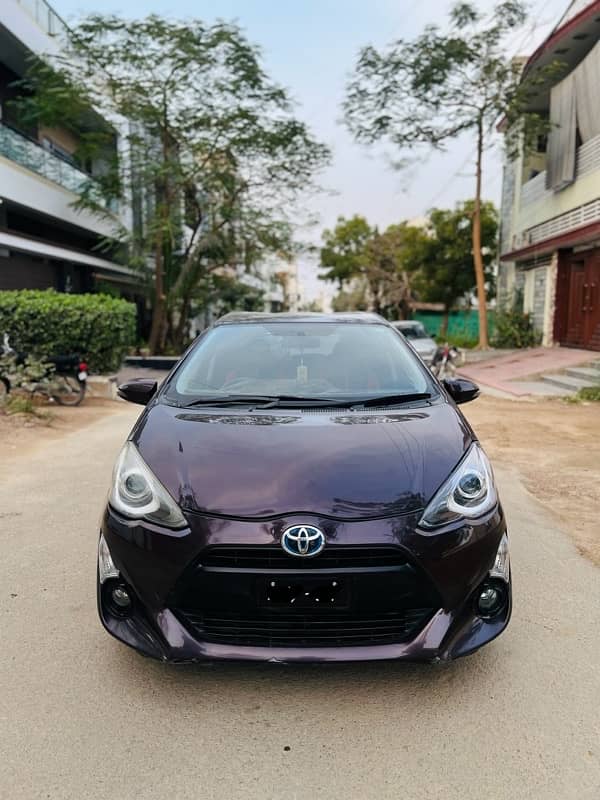 Toyota Aqua 2015 Model 2018 registration new  shape s push urgent sale 0