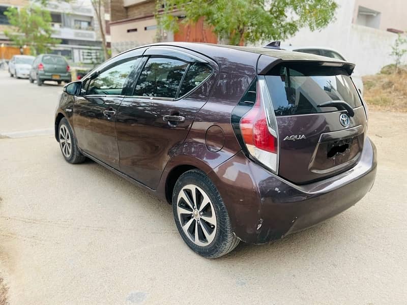 Toyota Aqua 2015 Model 2018 registration new  shape s push urgent sale 4