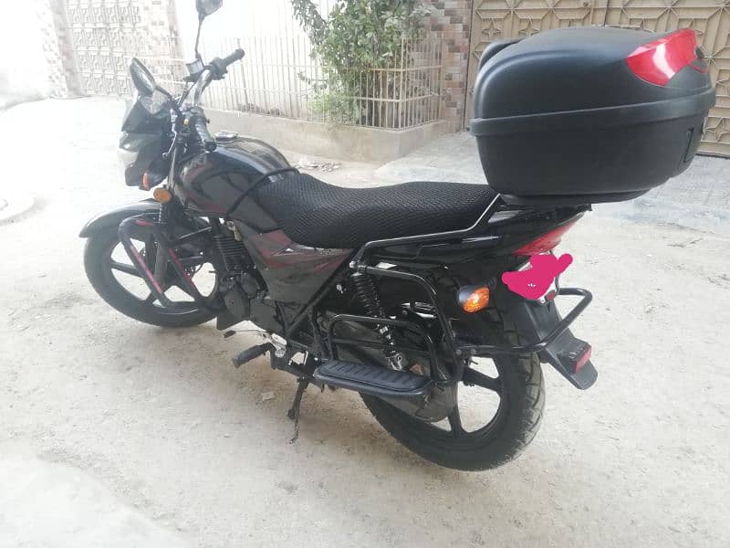Suzuki GR 150 Model 2020 10