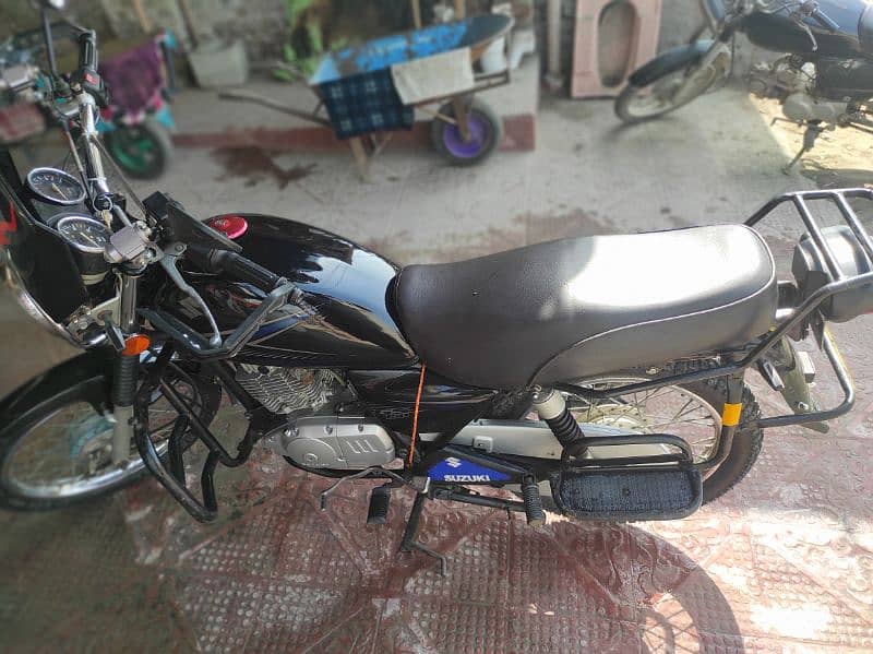 Suzuki Gs 150 2014 model Rahim yar khan Registered 0