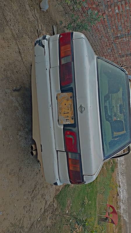 Nissan Sunny 1993 10