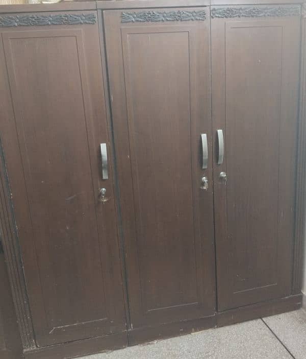 three door wardrobe 2