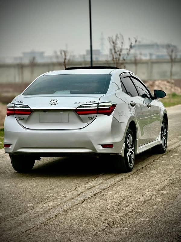 Toyota Corolla Altis grande 2018 6