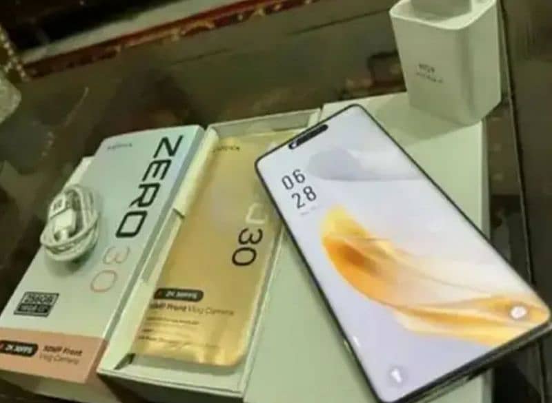 Infinix zero 30 16gb/256gb lush condition 2