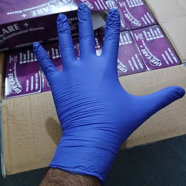 black & Blue Nitrile powdered free gloves 2