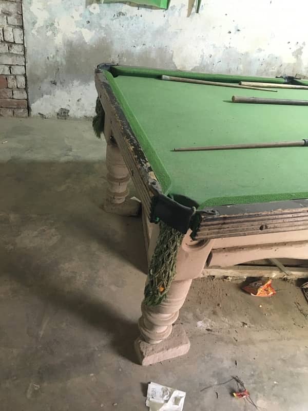 8+ 4 billiard table 4