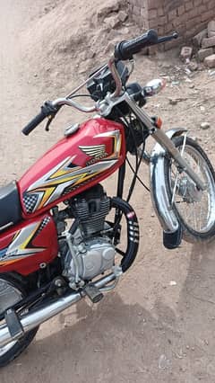 Honda 125 2001 model Peshawar