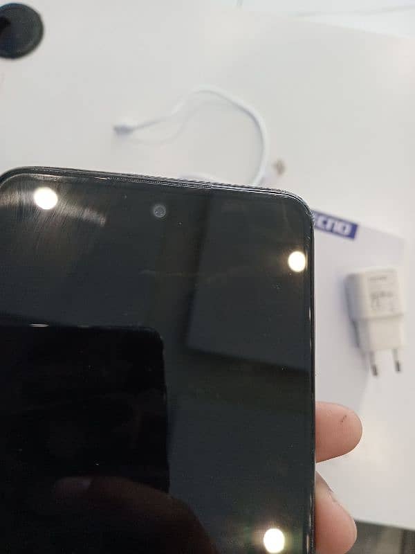 Techno camon 18T box charger 128gb 5