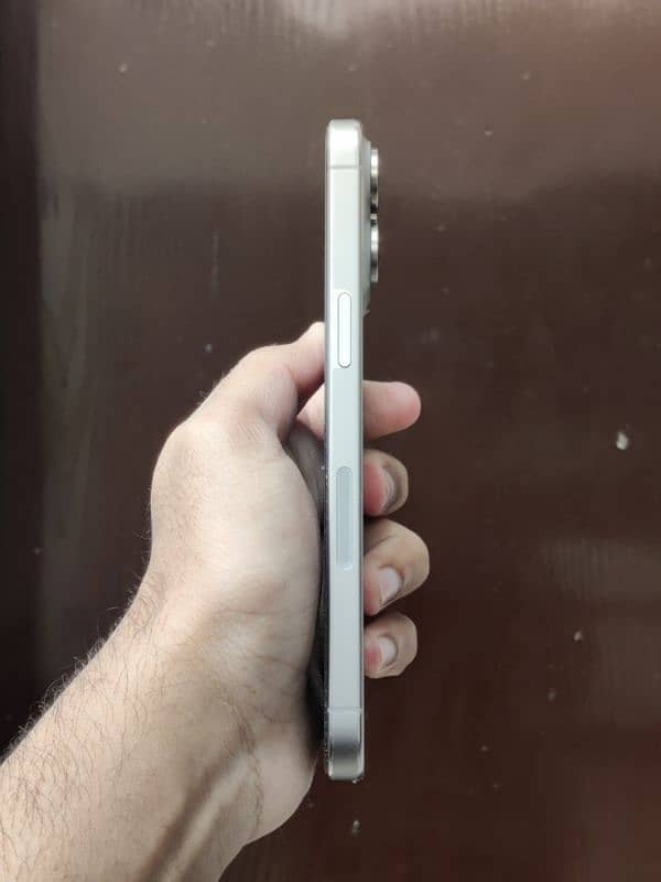 iphone 15 pro max jv natural Titanium 3