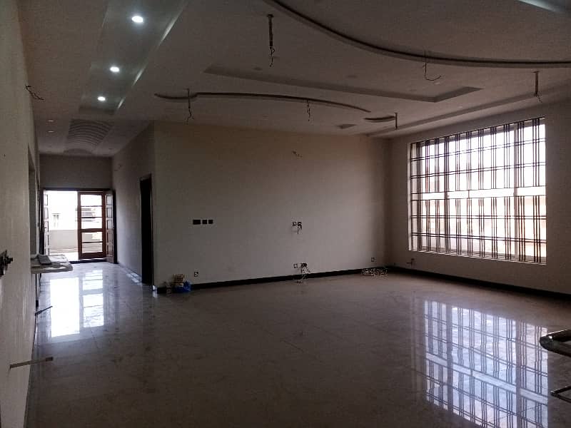 Brand New Corner 1 Kanal Double Storey for Rent | Commercial Use 1