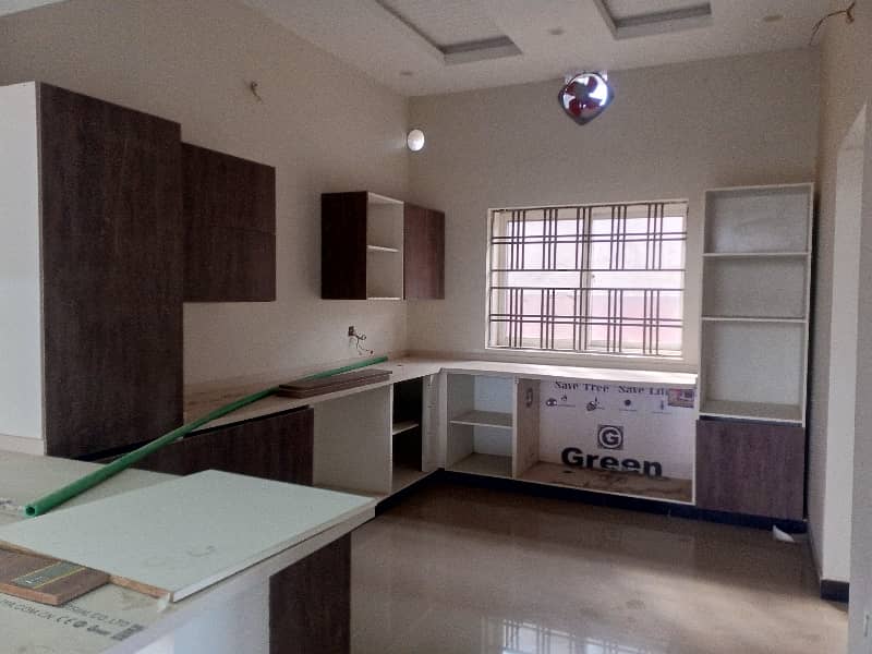 Brand New Corner 1 Kanal Double Storey for Rent | Commercial Use 8