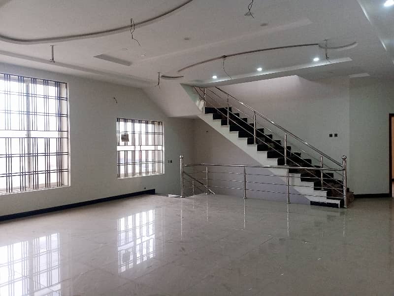 Brand New Corner 1 Kanal Double Storey for Rent | Commercial Use 10