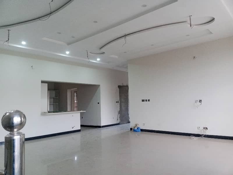 Brand New Corner 1 Kanal Double Storey for Rent | Commercial Use 11