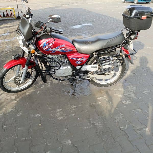 Suzuki Gs150 SE 3