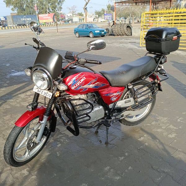 Suzuki Gs150 SE 4