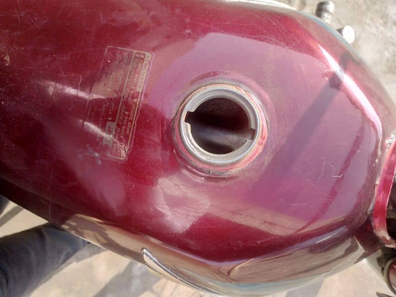 125 18 Model Original fuel tank and side covers for sale 5