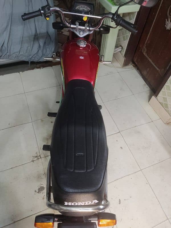 HONDA CD 70 URGENT SELLING FIRST OWNER 1