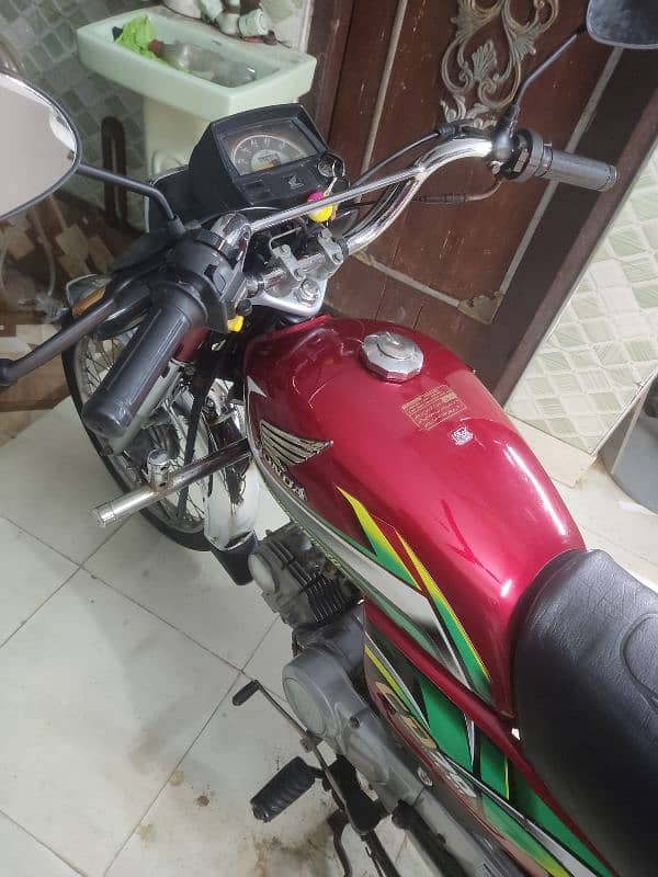 HONDA CD 70 URGENT SELLING FIRST OWNER 2