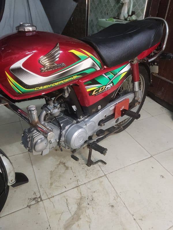 HONDA CD 70 URGENT SELLING FIRST OWNER 4