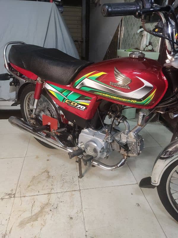 HONDA CD 70 URGENT SELLING FIRST OWNER 5