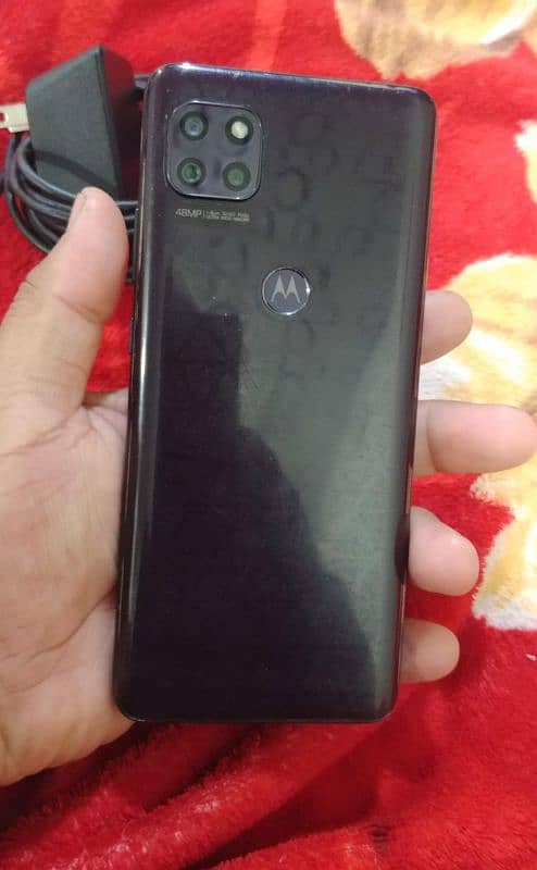 Motorola one 5g in new condition 2