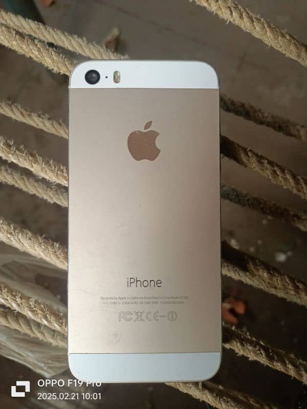 IPhone 5s mint condition nonpta 0