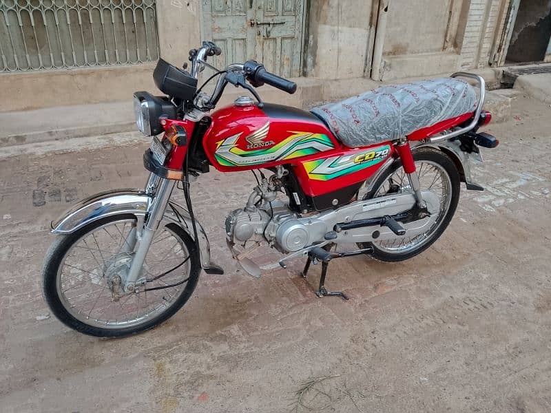 Honda CD 70 motorcycle for sale model 2023 03708340134//03057210160 0