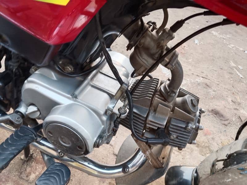 Honda CD 70 motorcycle for sale model 2023 03708340134//03057210160 3