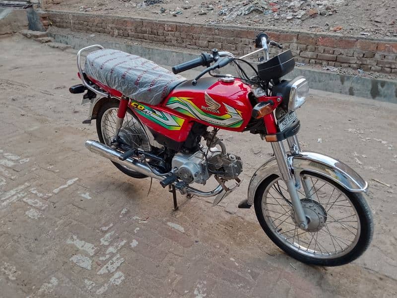 Honda CD 70 motorcycle for sale model 2023 03708340134//03057210160 6